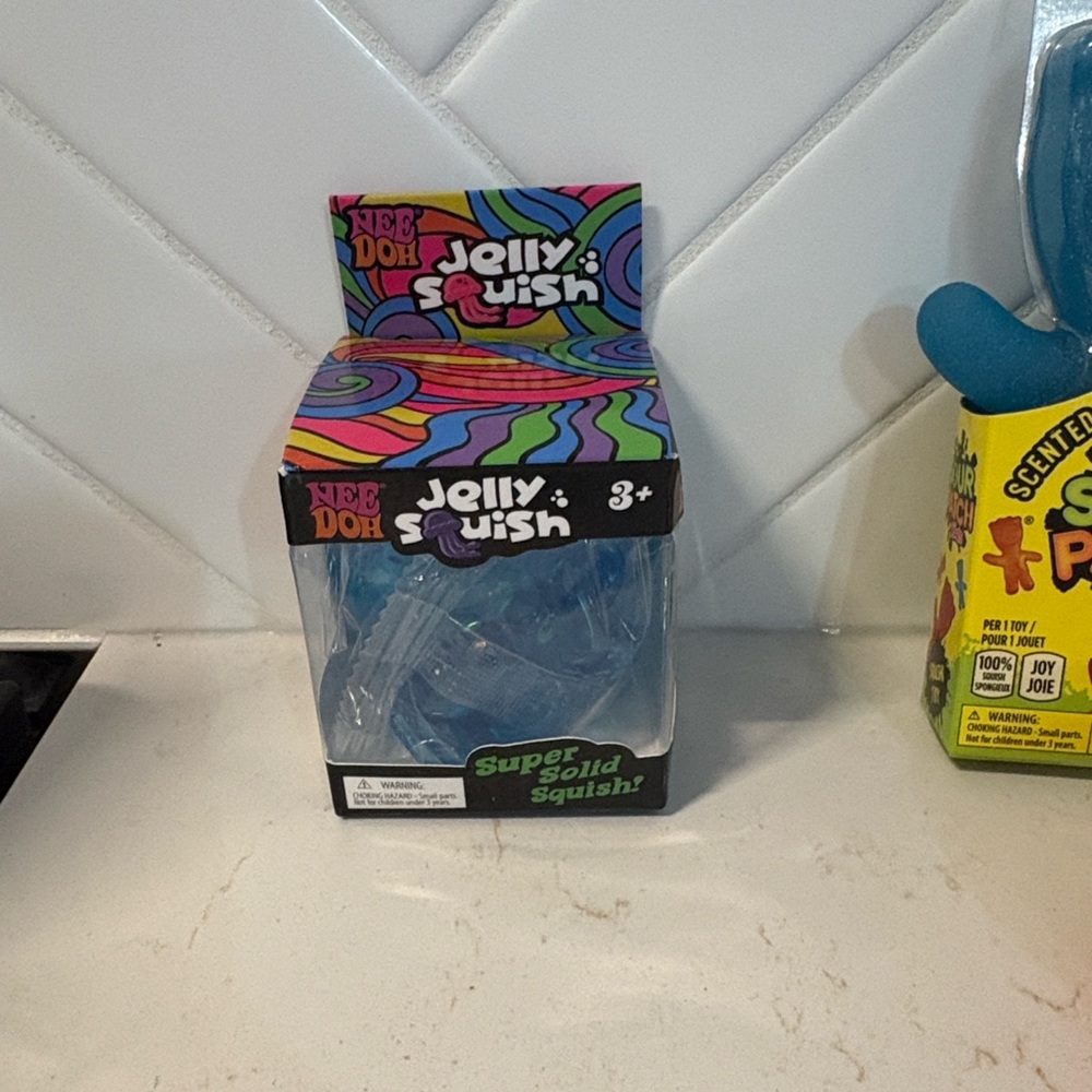 Off brand Needoh Jellyfish Squish. Box says Needoh. Squish is amazing. Same day